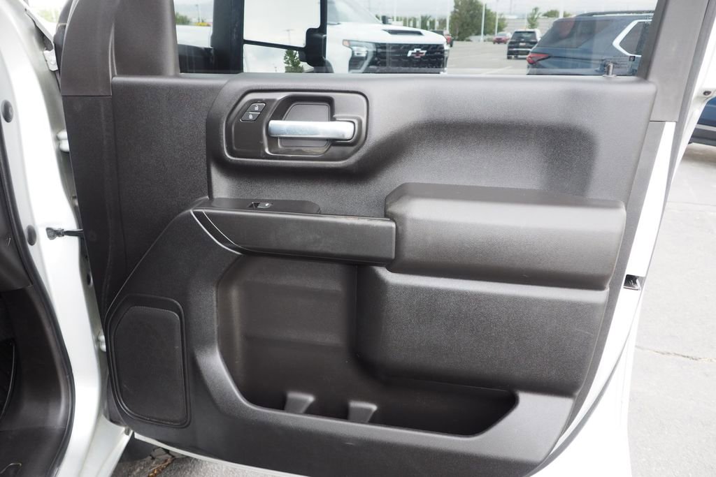 Used 2021 Chevrolet Silverado 2500 Custom w/ Custom Value Package AWD/4WD image 22