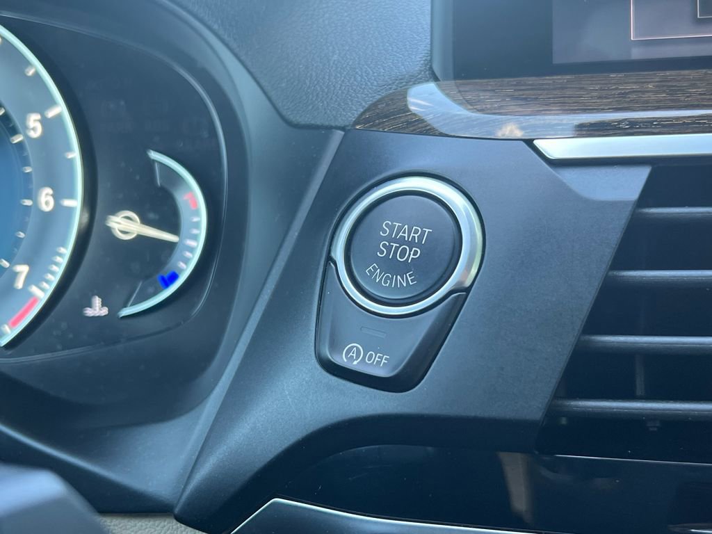 Used 2019 BMW X3 xDrive30i w/ Driving Assistance Package AWD/4WD image 27