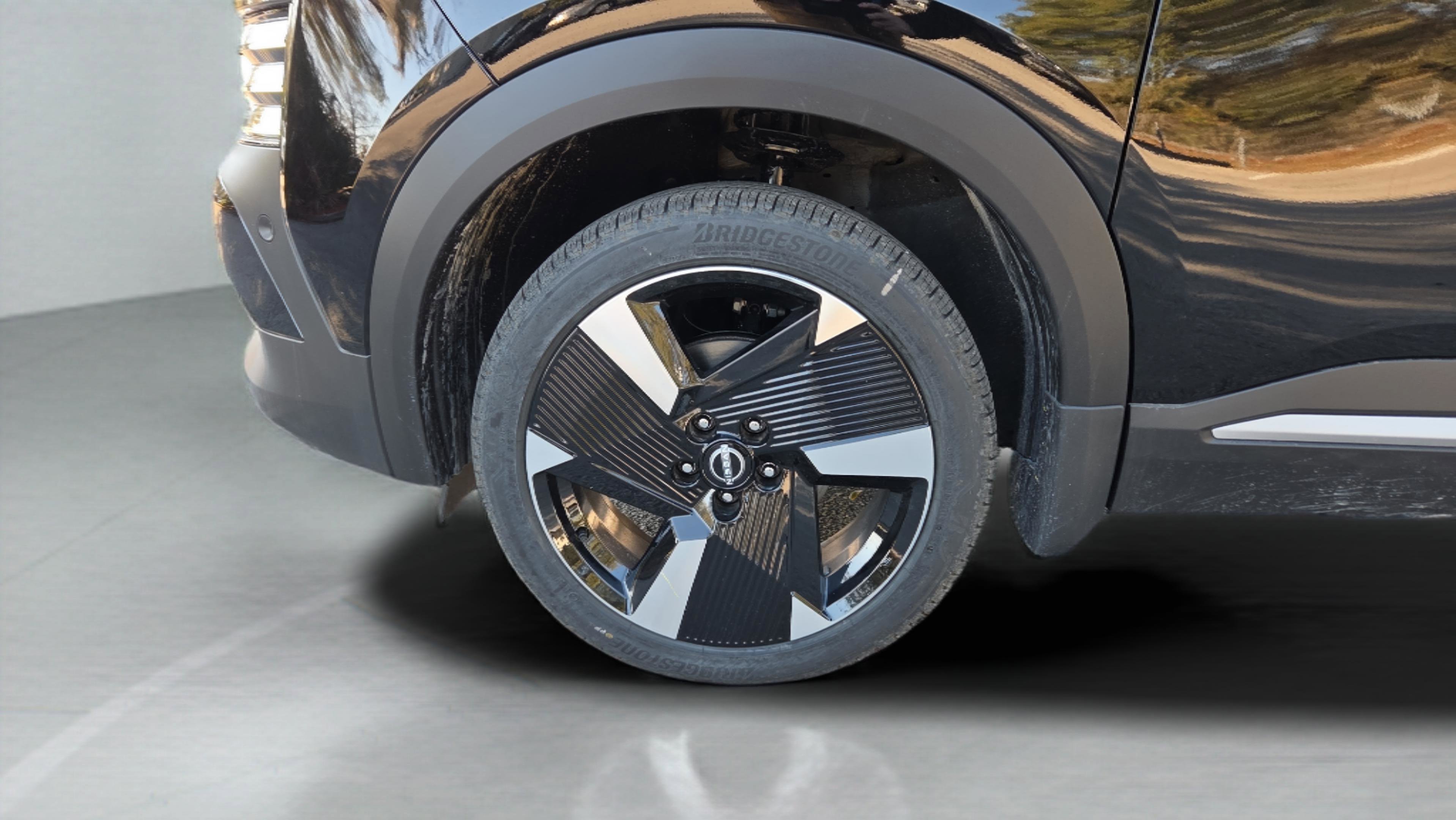 New 2026 Nissan Kicks SR image 10