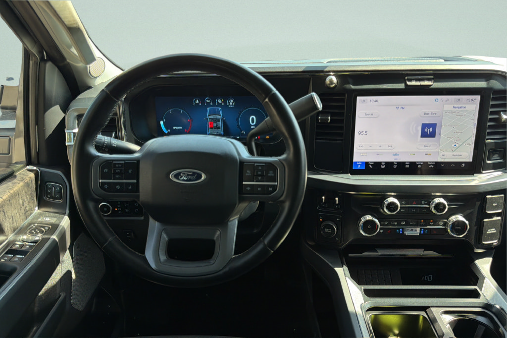 Used 2025 Ford F350 Lariat AWD/4WD image 10
