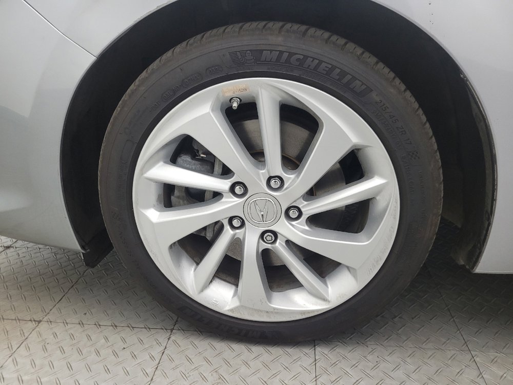 Used 2017 Acura ILX FWD image 31