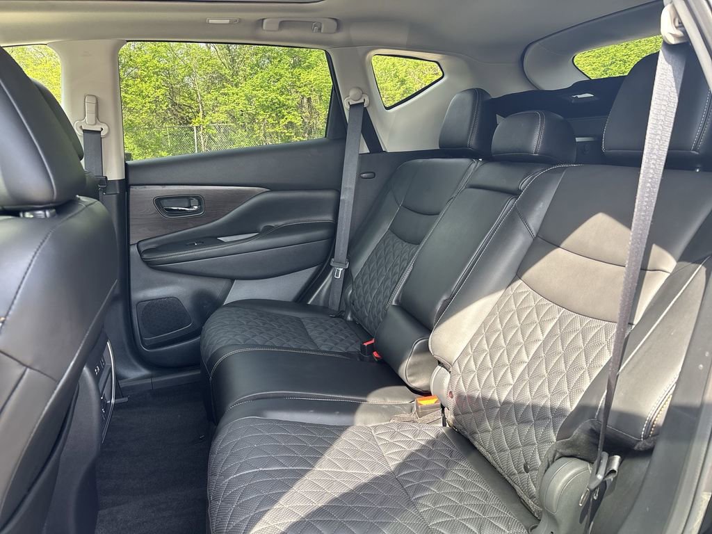 Certified 2024 Nissan Murano Platinum w/ Cargo Package image 17