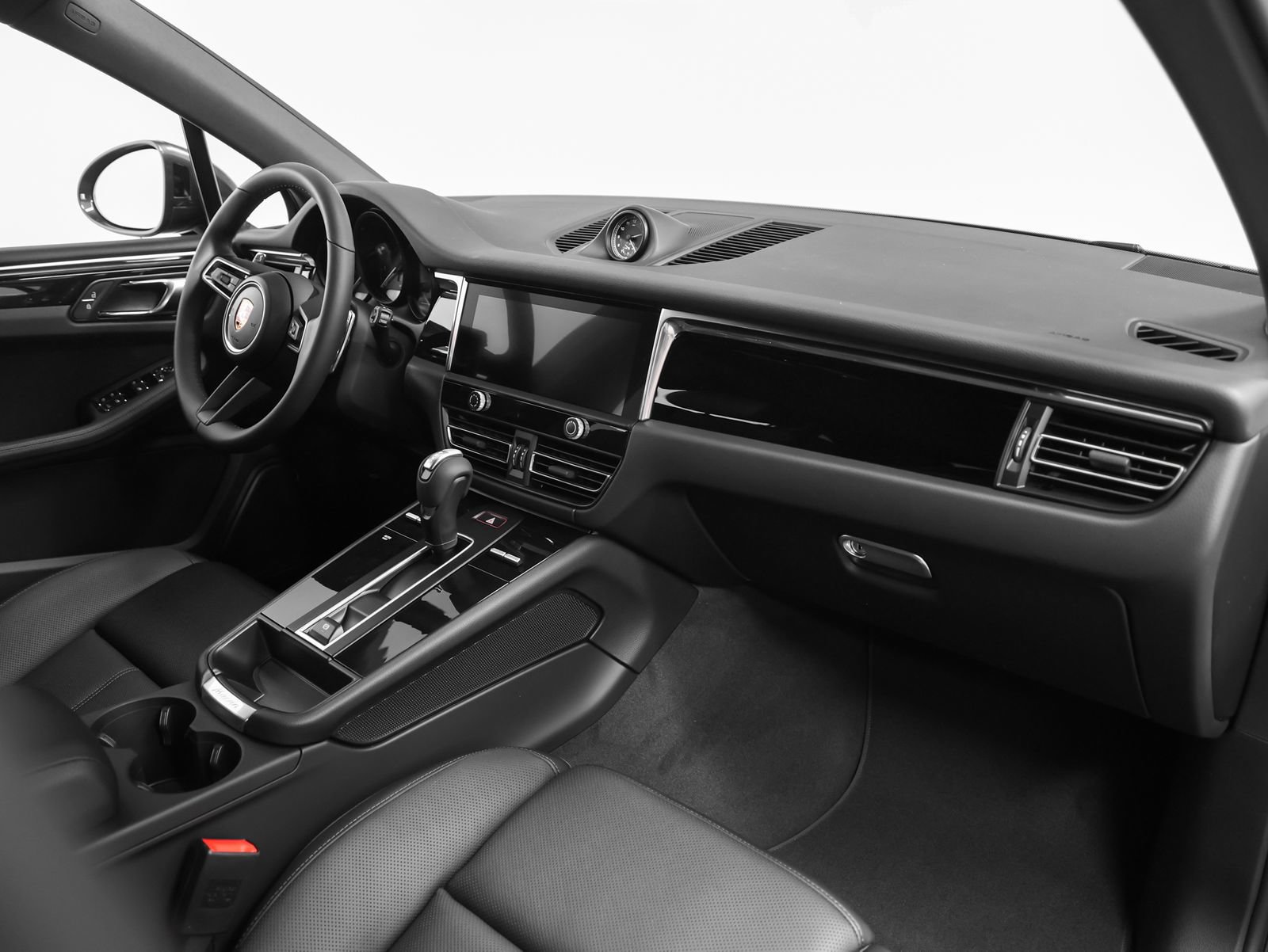 New 2026 Porsche Macan AWD/4WD image 24