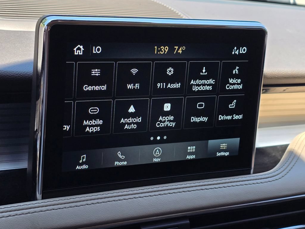 Used 2022 Lincoln Corsair FWD w/ Premium Package image 40