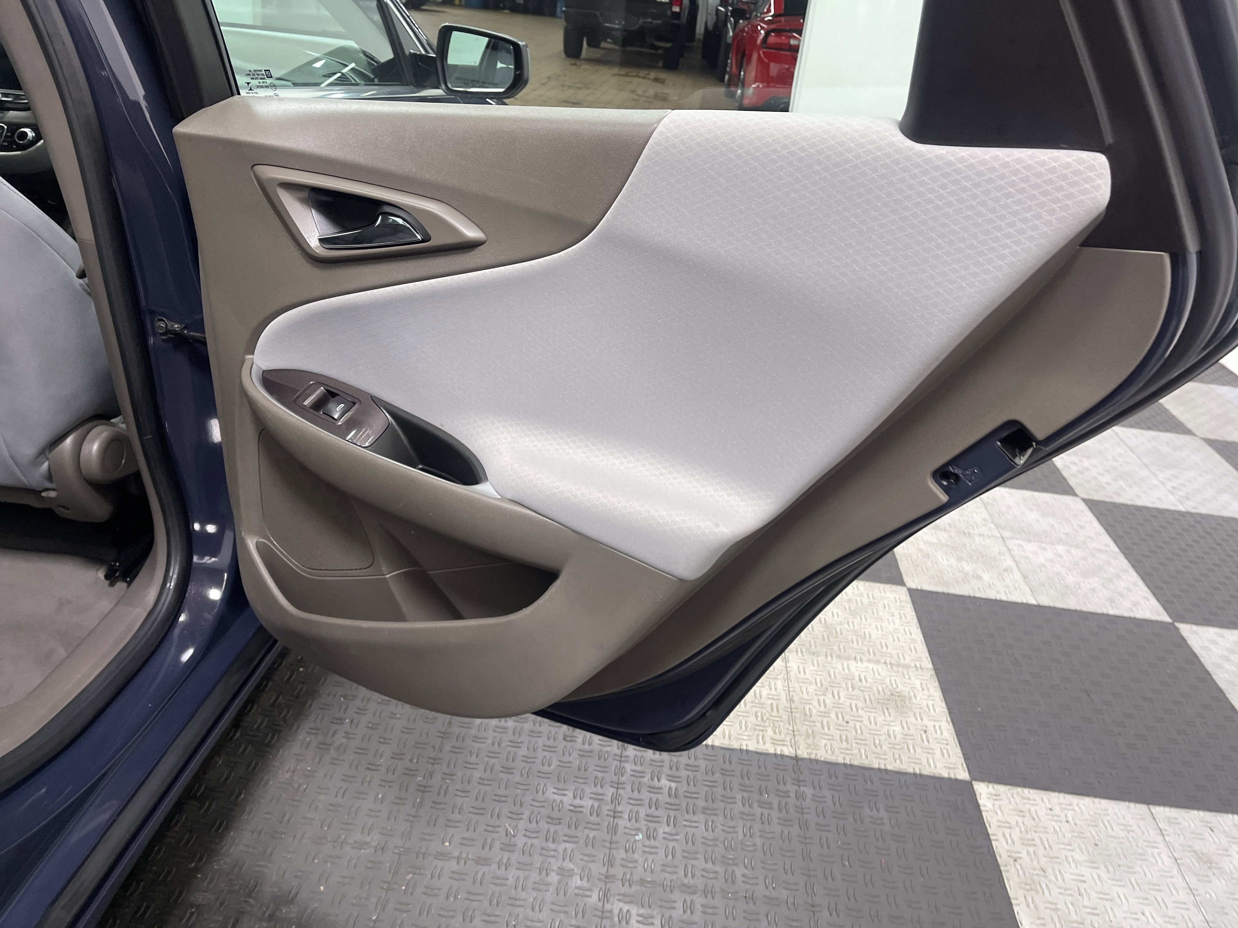 Used 2025 Chevrolet Malibu LT image 18