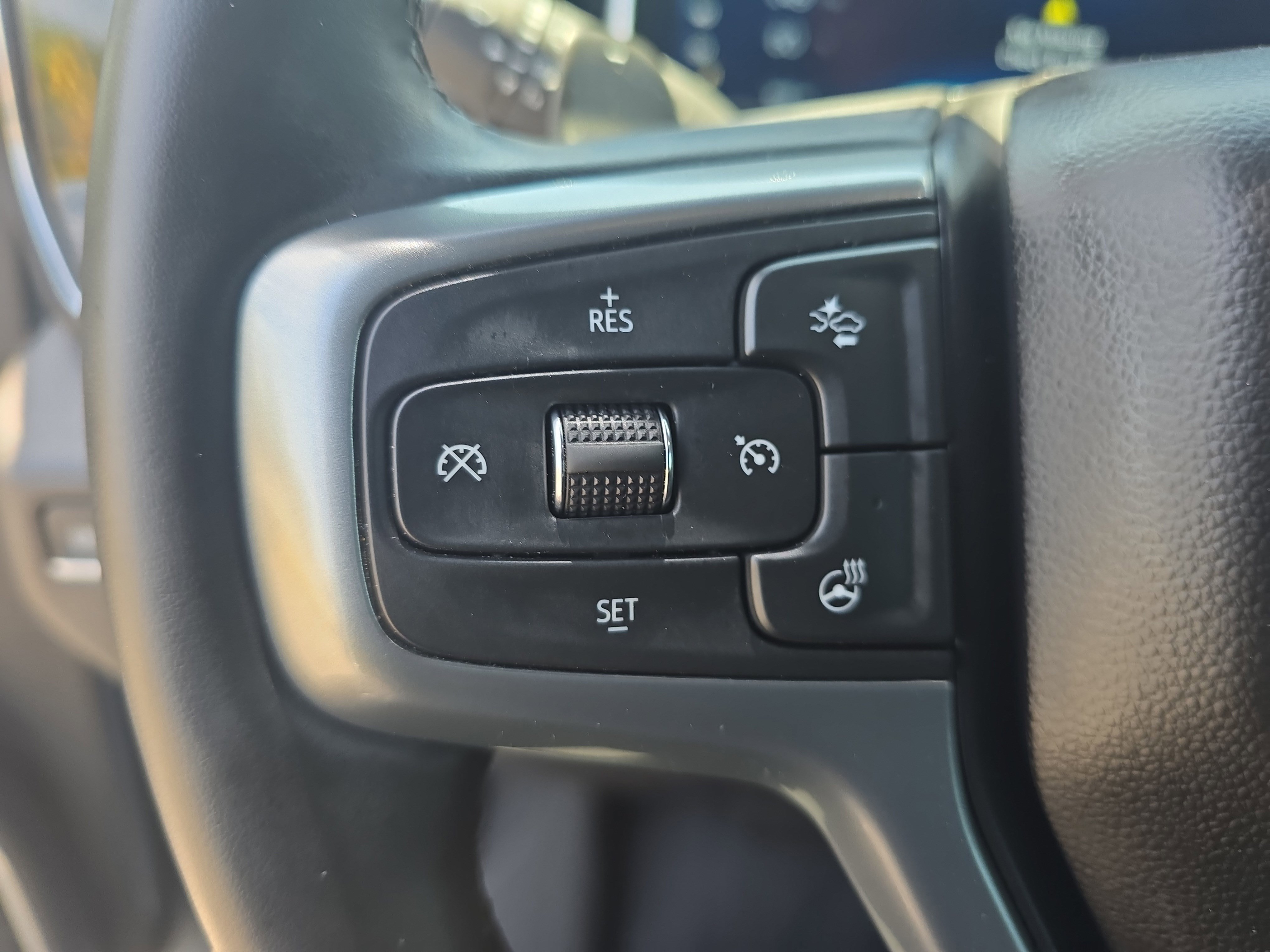 Used 2025 Chevrolet Silverado 1500 RST w/ Convenience Package II AWD/4WD image 16