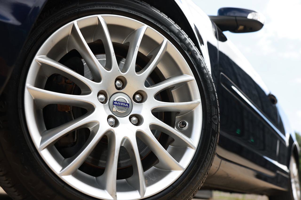 Used 2008 Volvo C70 T5 FWD image 33