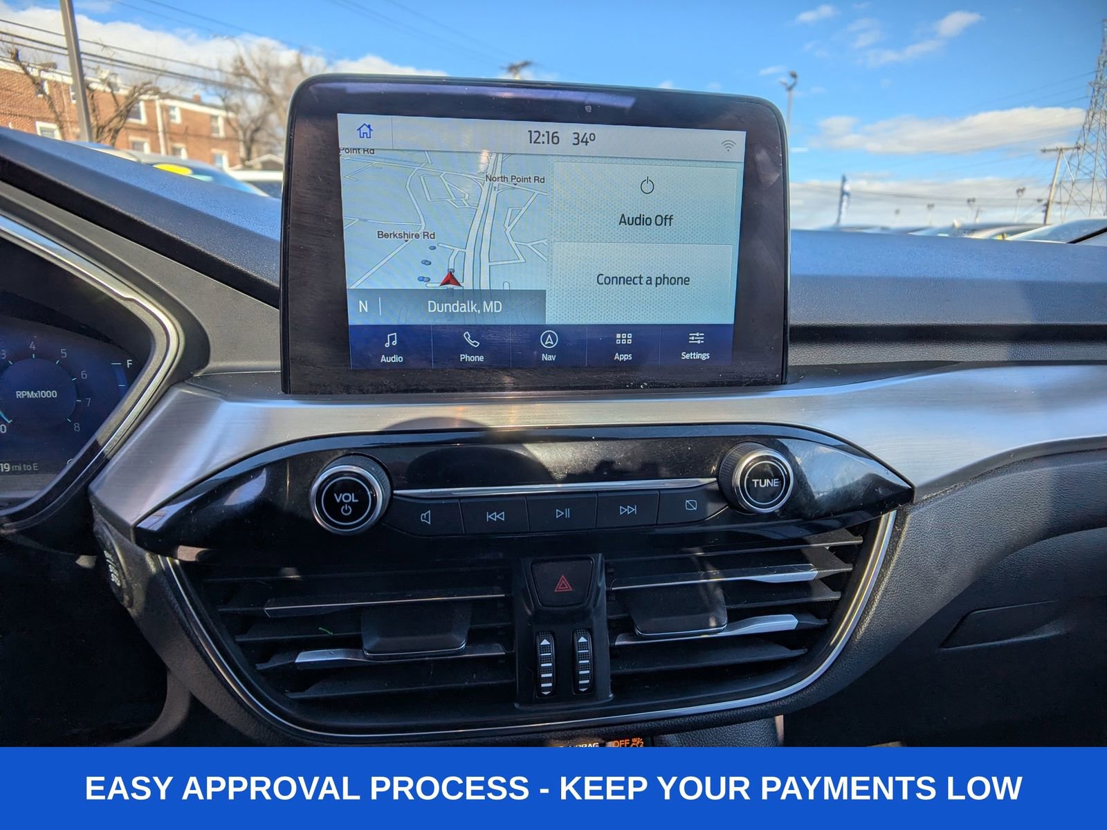 Used 2022 Ford Escape Titanium w/ Class II Trailer Tow Package image 25