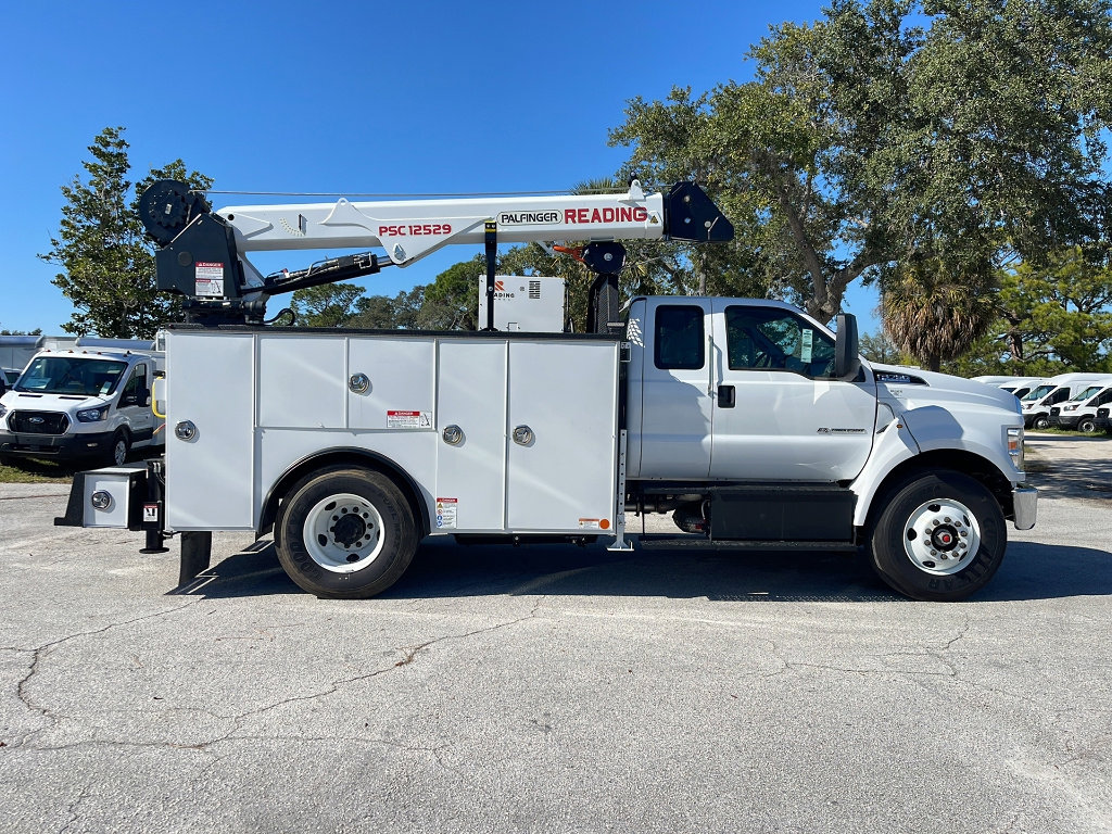 New 2026 Ford F750 2WD SuperCab Super Duty image 5