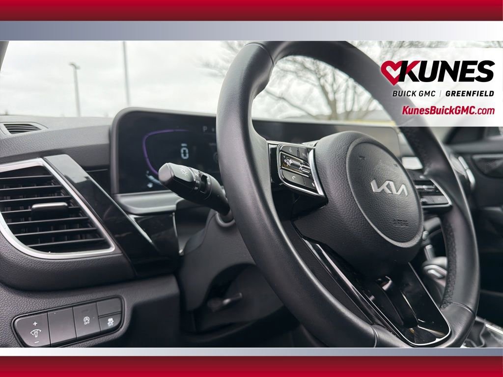 Used 2025 Kia Seltos S image 19