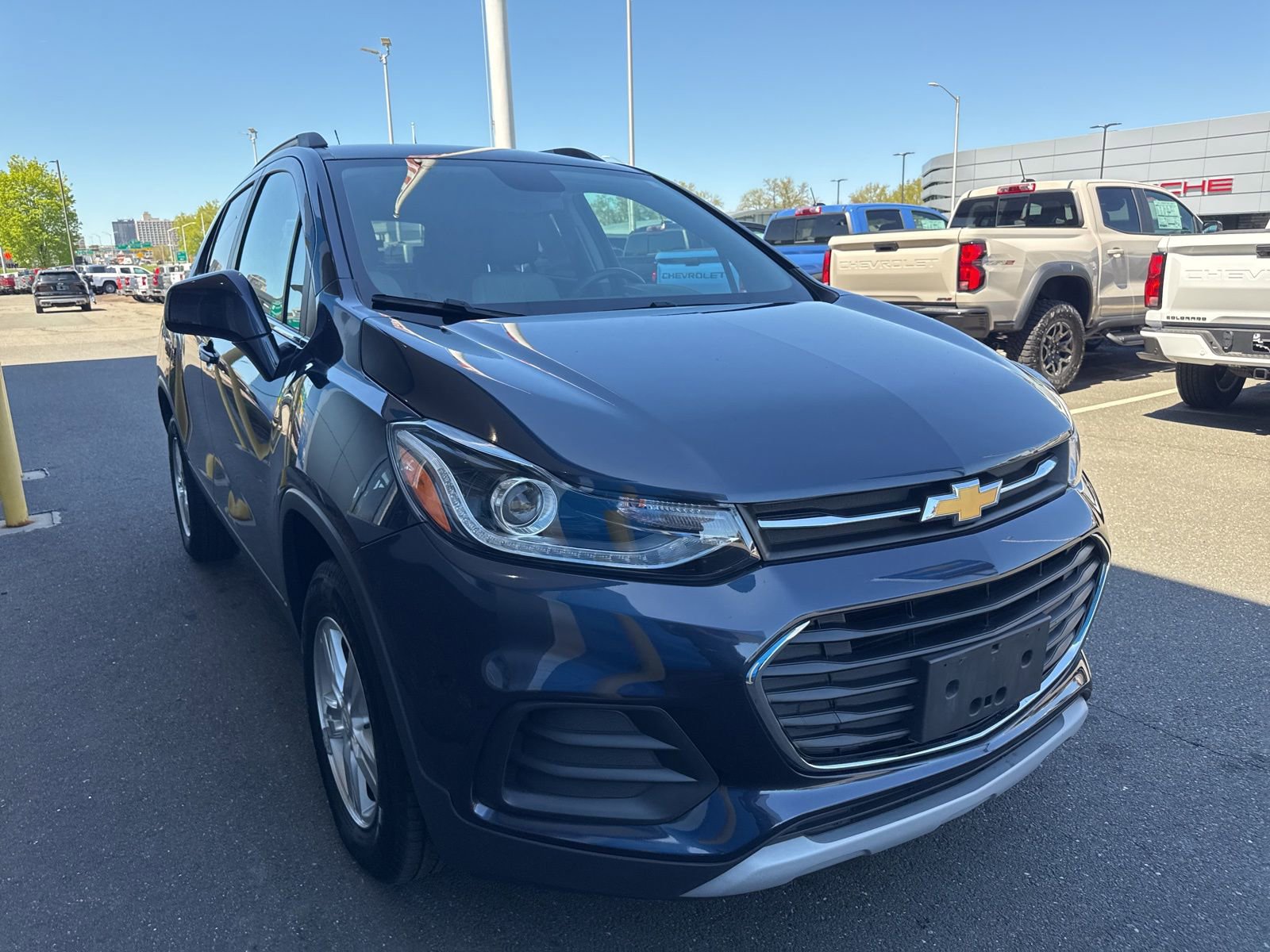 Used 2018 Chevrolet Trax LT w/ Driver Confidence Package AWD/4WD image 4