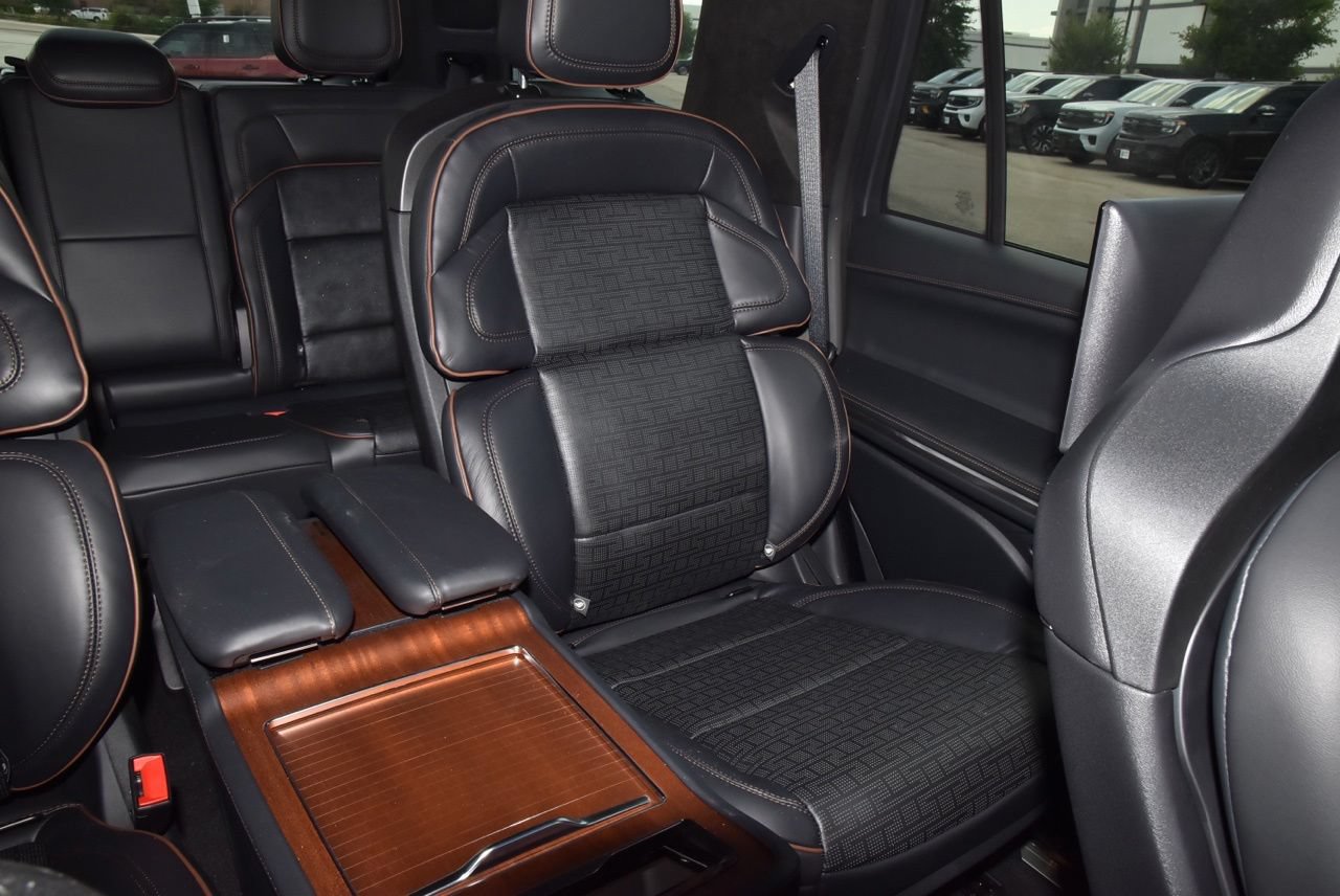 New 2027 Lincoln Navigator Black Label AWD/4WD image 24
