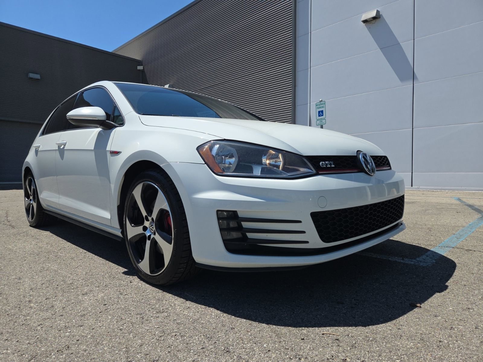 Used 2017 Volkswagen GTI S FWD image 30