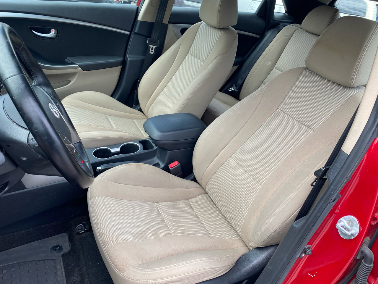 Used 2016 Hyundai Elantra GT w/ Option Group 02 image 11