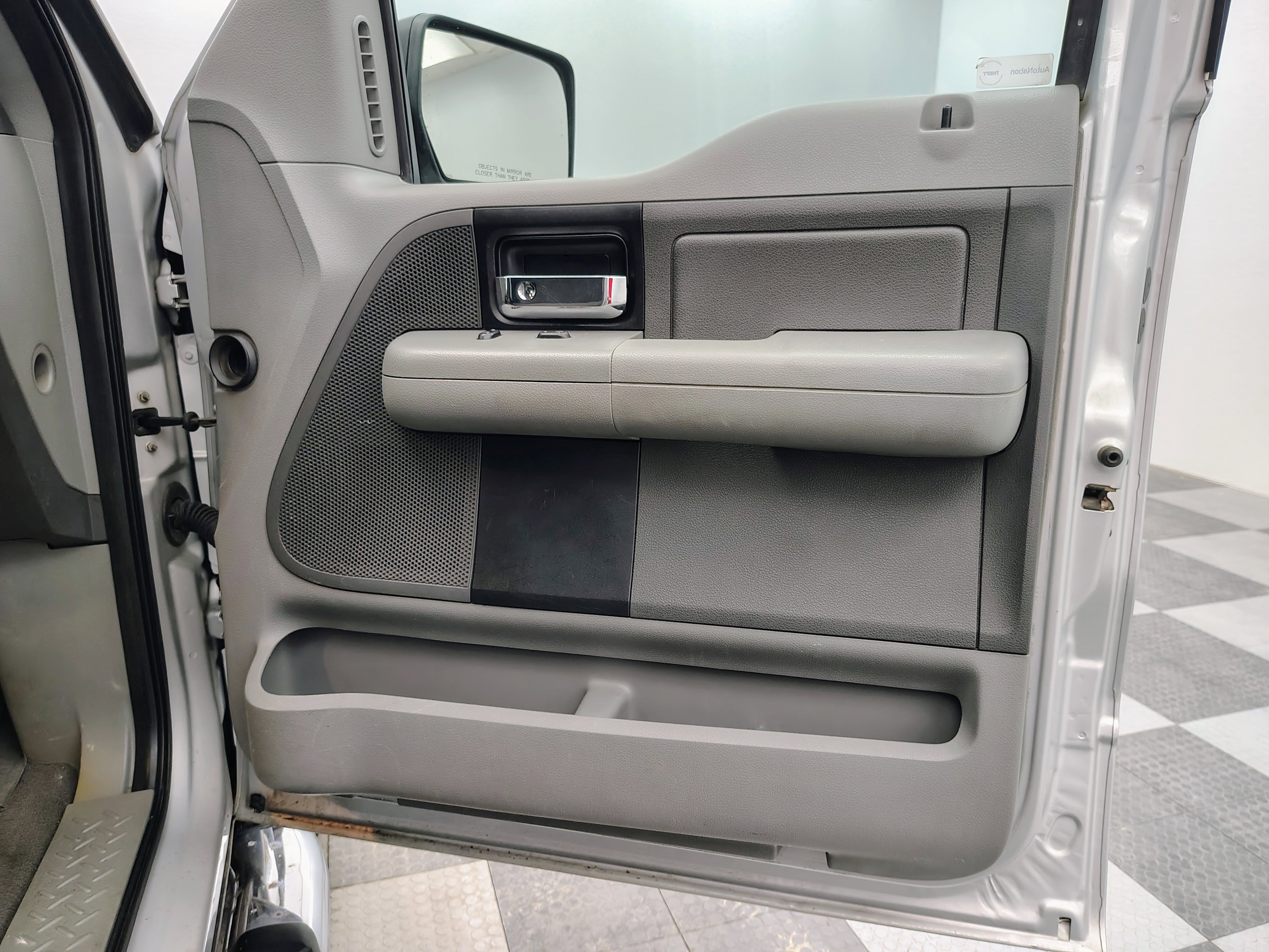 Used 2006 Ford F150 XLT image 19