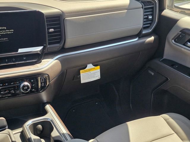 New 2026 GMC Sierra 1500 SLT image 16