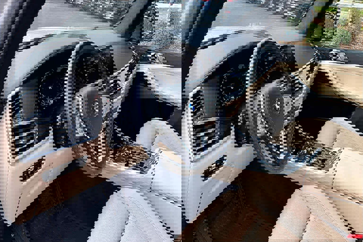 Used 2021 BMW X7 xDrive40i w/ Premium Package image 18