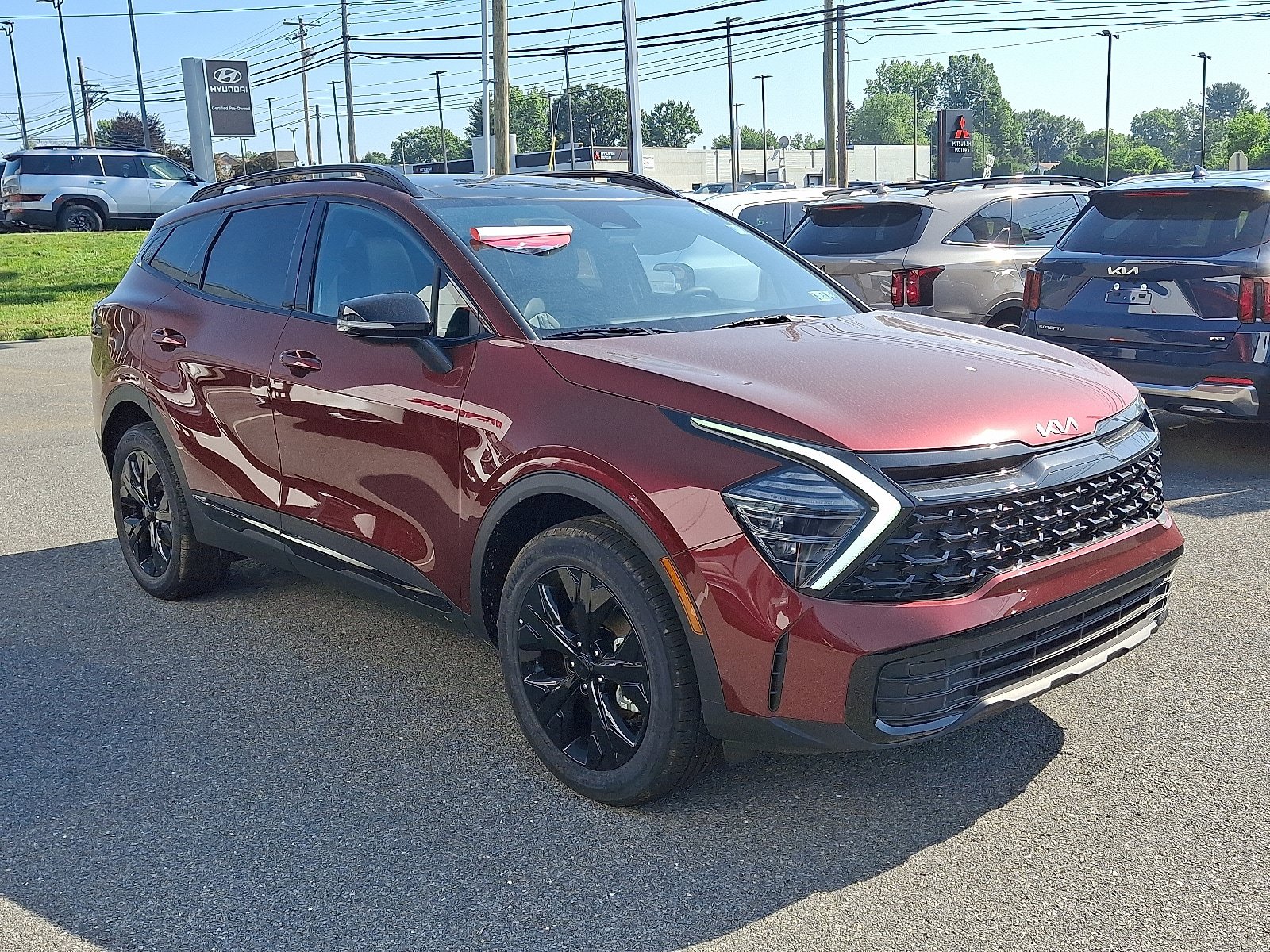 New 2025 Kia Sportage X-Line w/ Premium Package AWD/4WD image 2