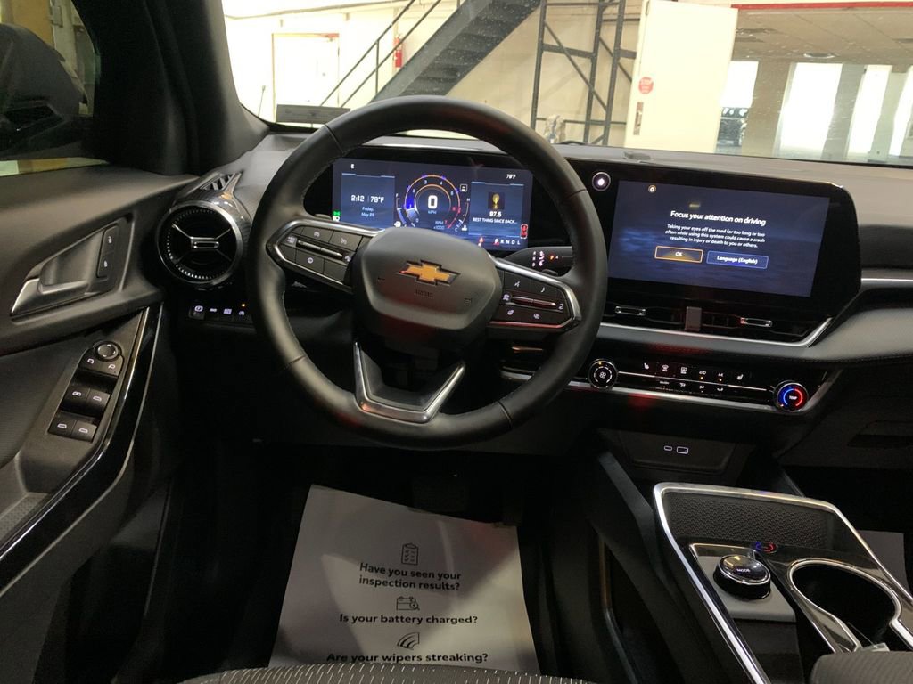 Used 2026 Chevrolet Equinox LT AWD/4WD image 17