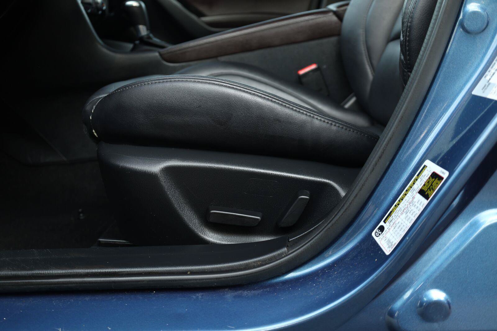 Used 2018 MAZDA MAZDA3 Touring FWD image 14