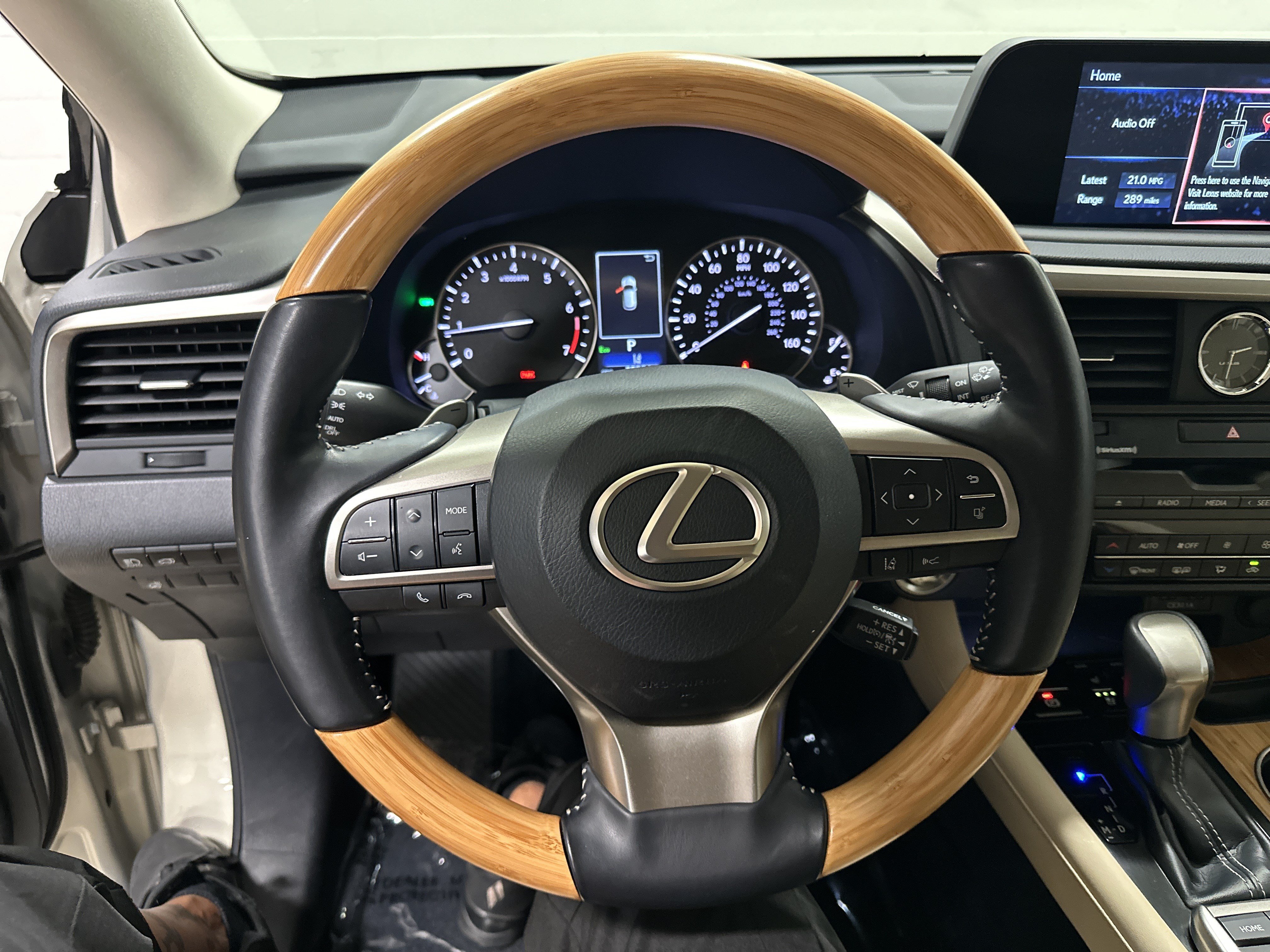 Certified 2021 Lexus RX 350L FWD w/ Premium Package image 18