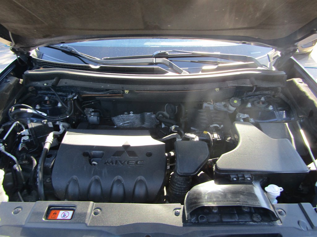 Used 2020 Mitsubishi Outlander LE FWD image 13