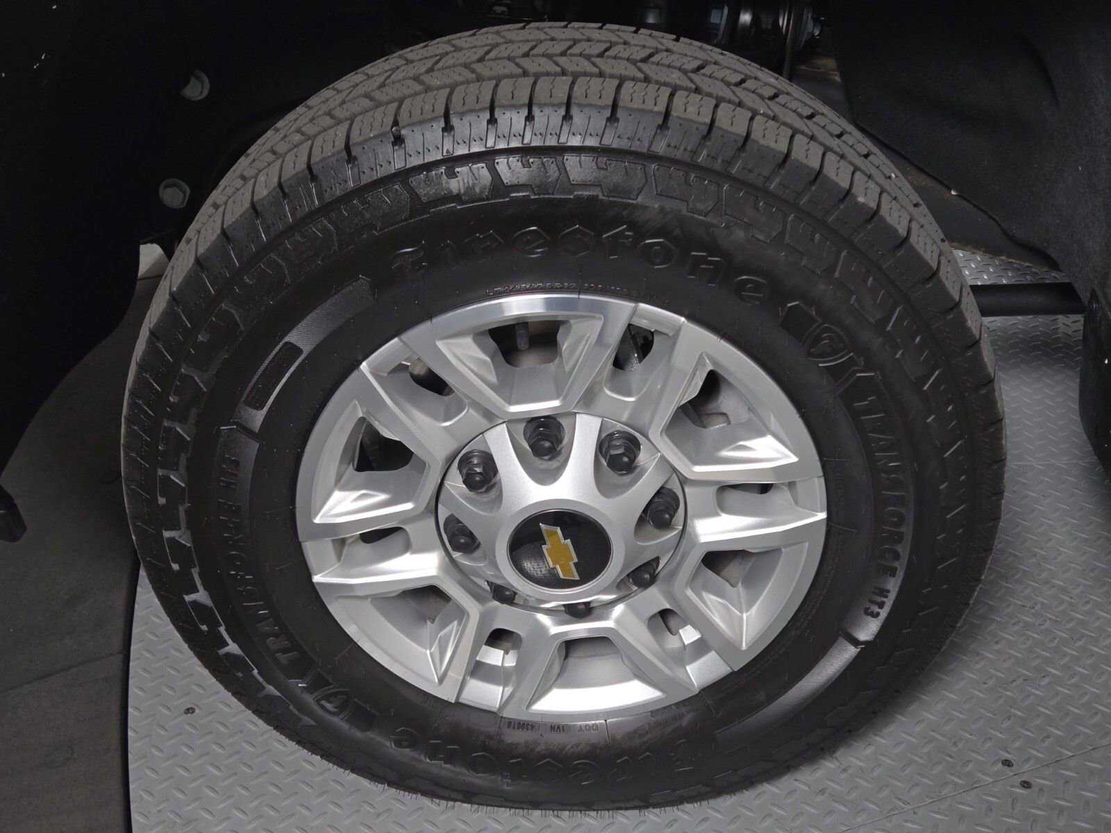 Used 2025 Chevrolet Silverado 2500 LT w/ Convenience Package image 9