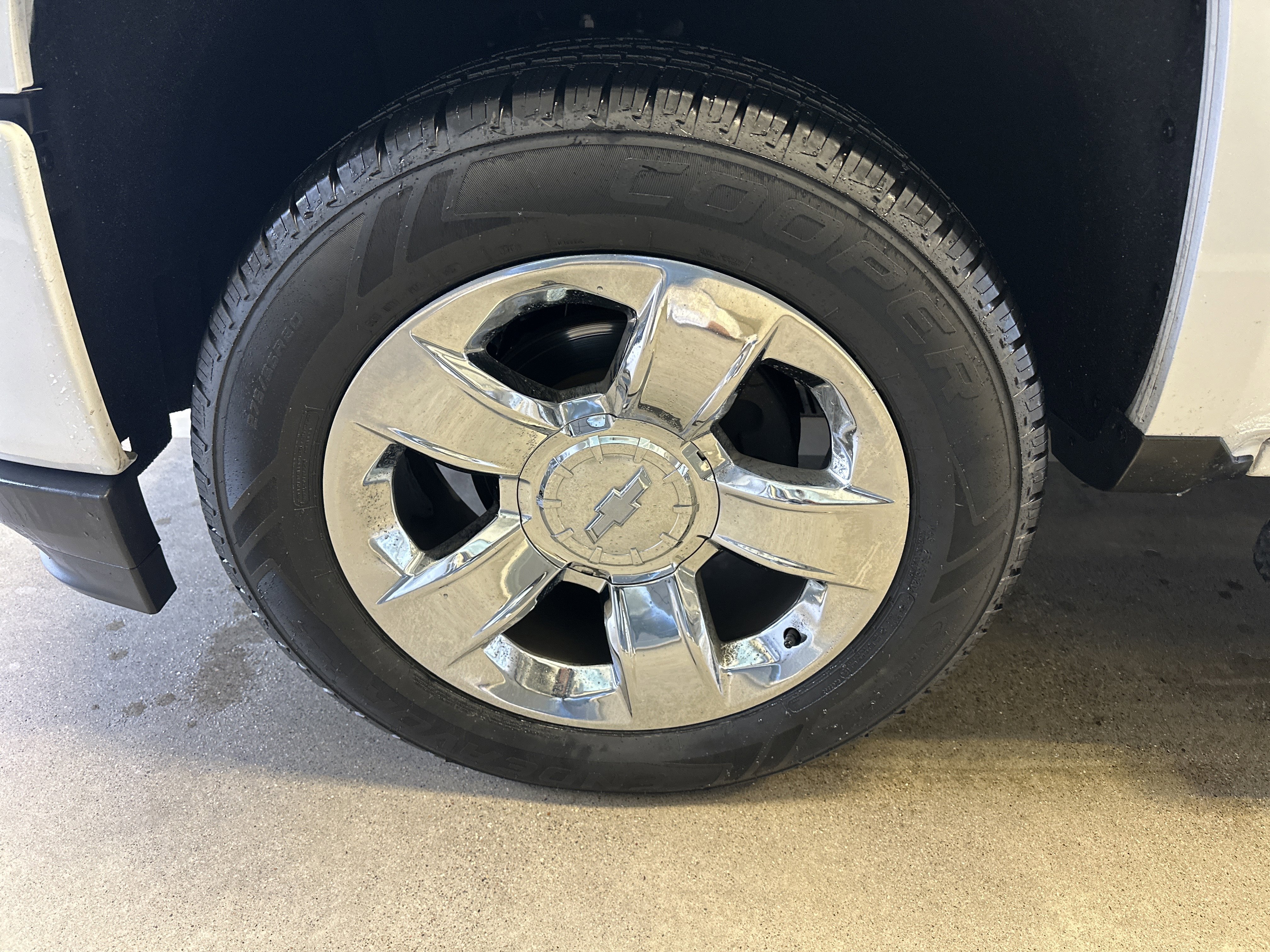 Used 2016 Chevrolet Silverado 1500 LTZ Z71 image 26