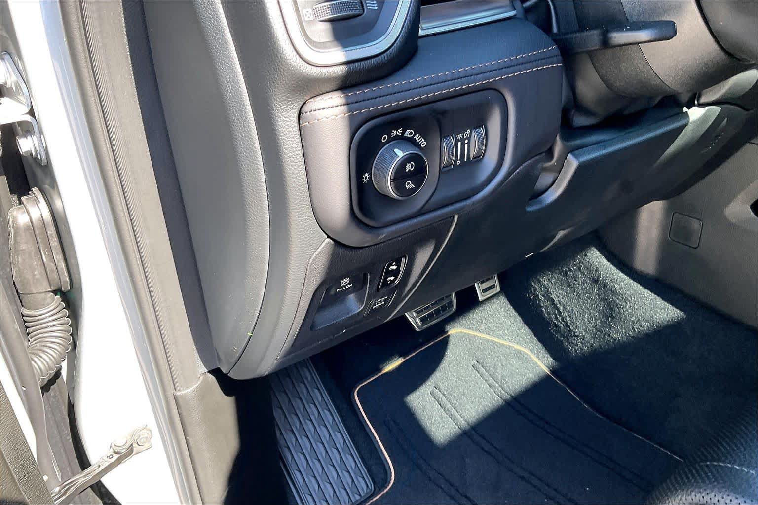 New 2027 RAM 1500 Tungsten AWD/4WD image 17