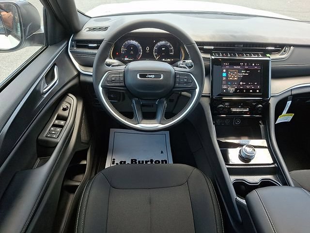 New 2026 Jeep Grand Cherokee Laredo X AWD/4WD image 7