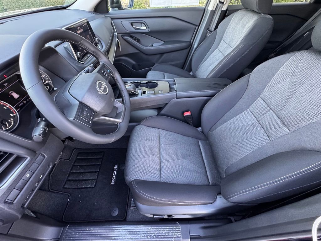 New 2026 Nissan Rogue SV image 9