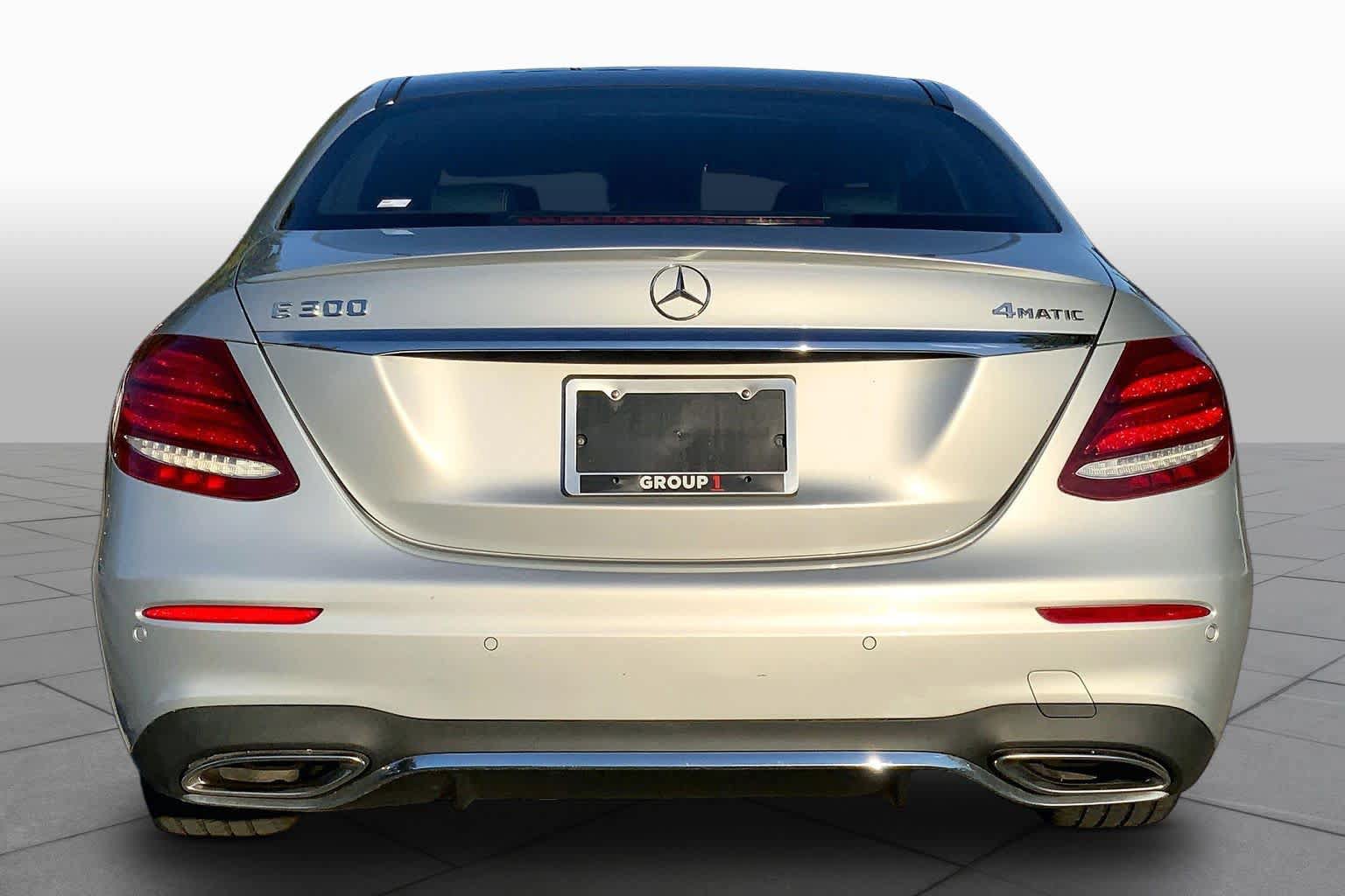 Certified 2017 Mercedes-Benz E 300 4MATIC image 5