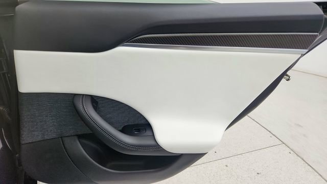 Used 2025 Tesla Model S Plaid image 27