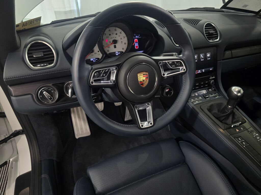 Certified 2024 Porsche 718 Cayman GTS RWD image 19