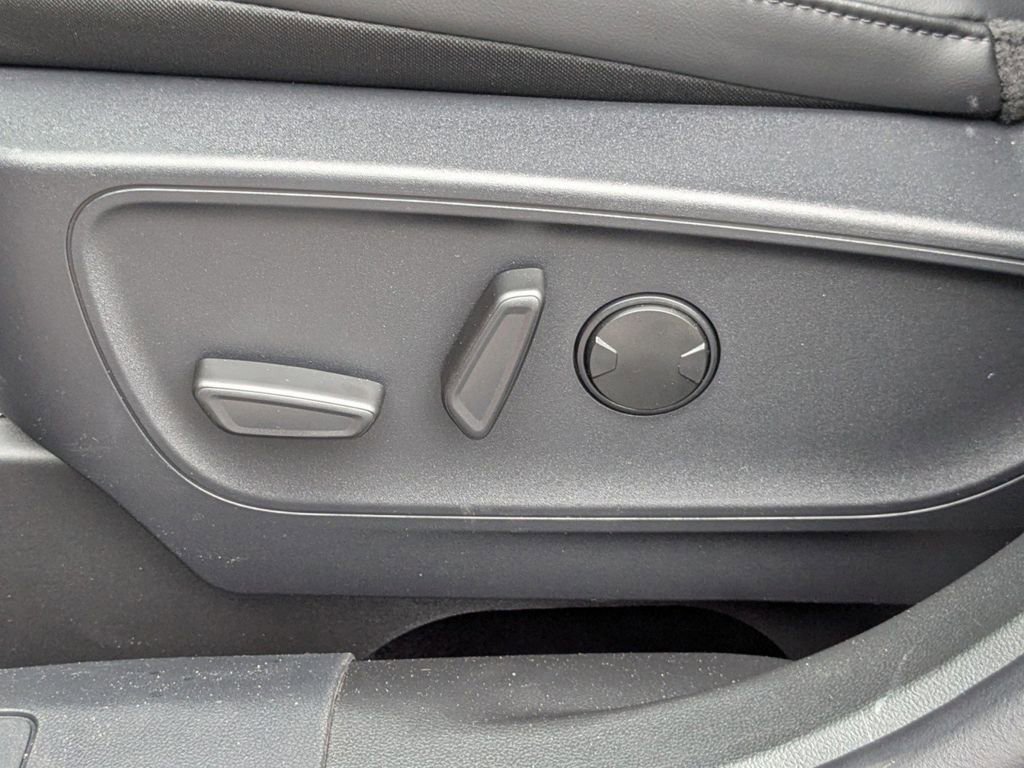 New 2026 Ford Escape ST-Line w/ Tech Pack #1 FWD image 20