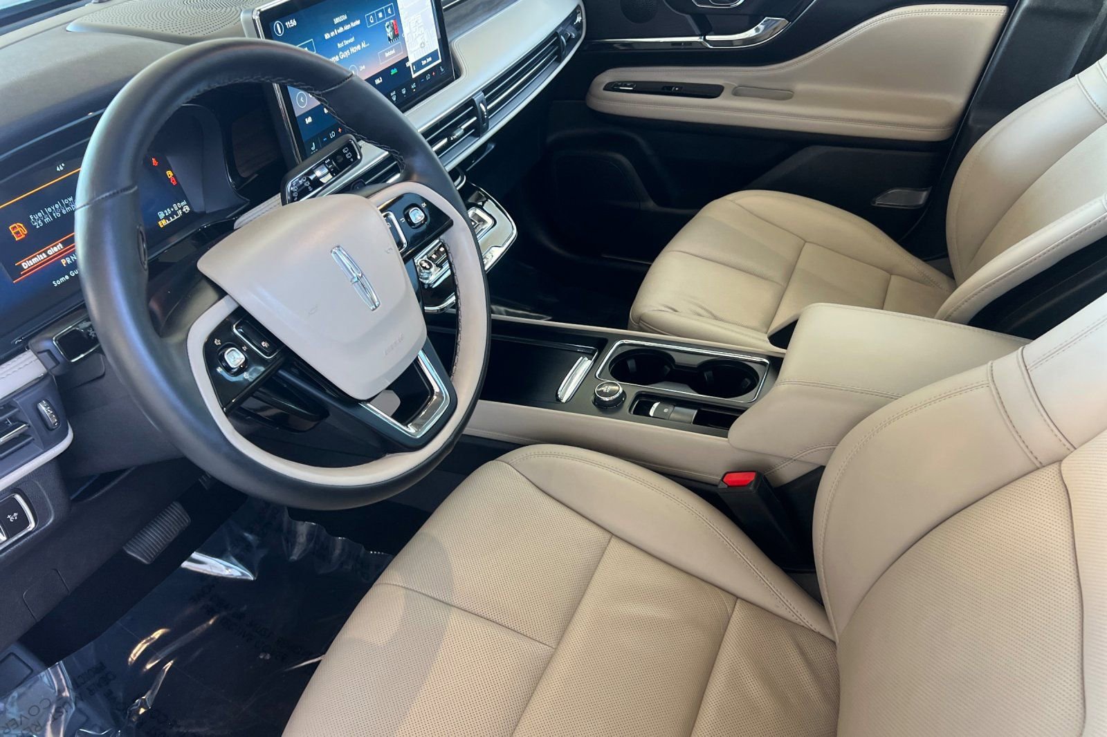 Certified 2025 Lincoln Corsair Grand Touring w/ Equipment Group 301A image 10