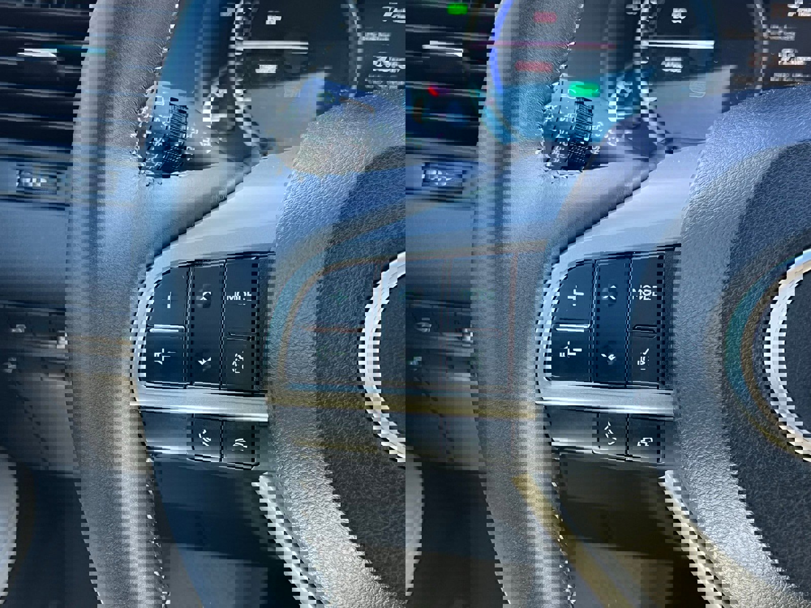 Used 2016 Lexus RX 450h AWD image 29