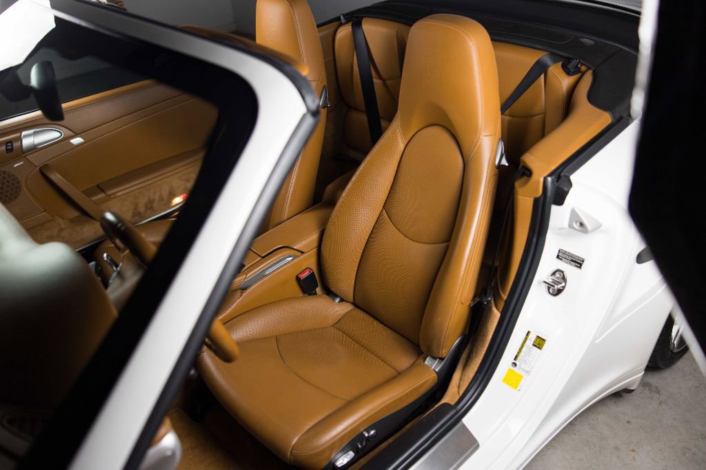 Used 2011 Porsche 911 Turbo S image 13