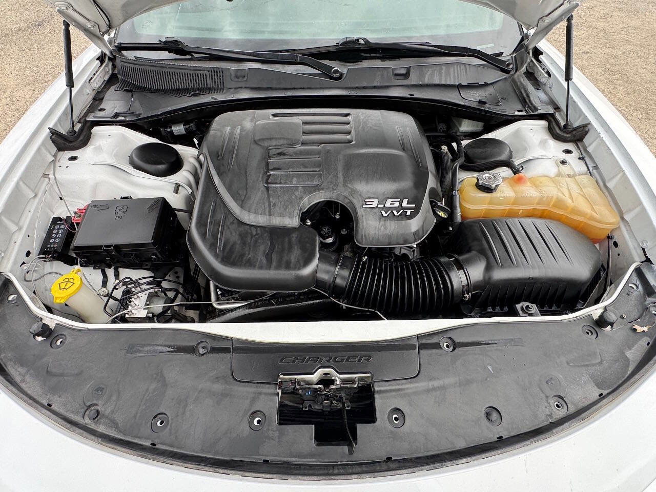 Used 2018 Dodge Charger SXT Plus RWD image 18
