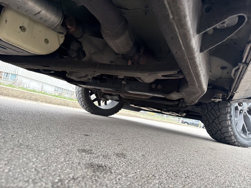 Used 2017 Chevrolet Suburban Premier image 17