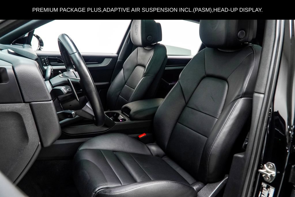 Used 2024 Porsche Cayenne AWD/4WD image 40