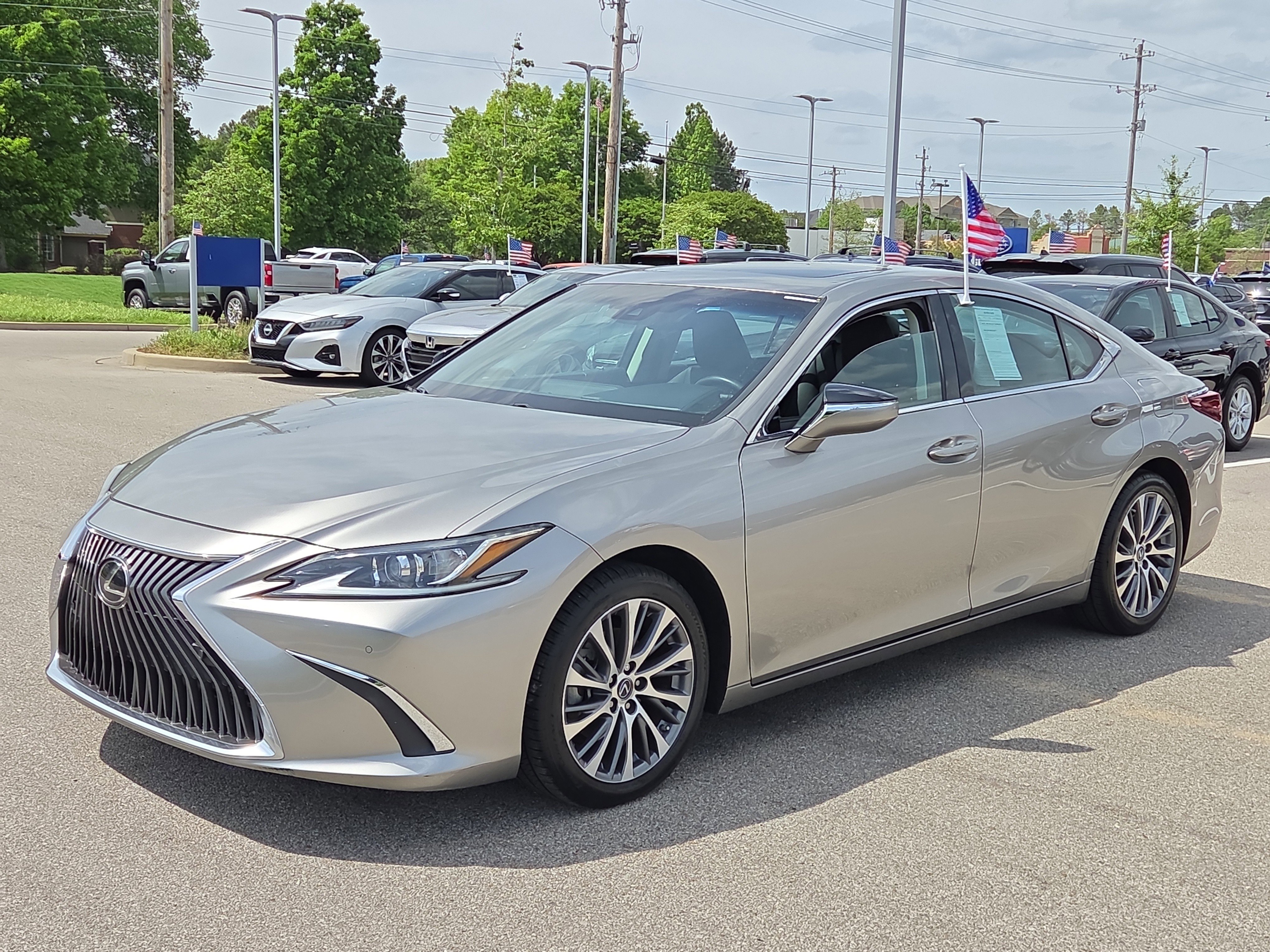 Used 2019 Lexus ES 350 w/ Premium Package FWD image 7