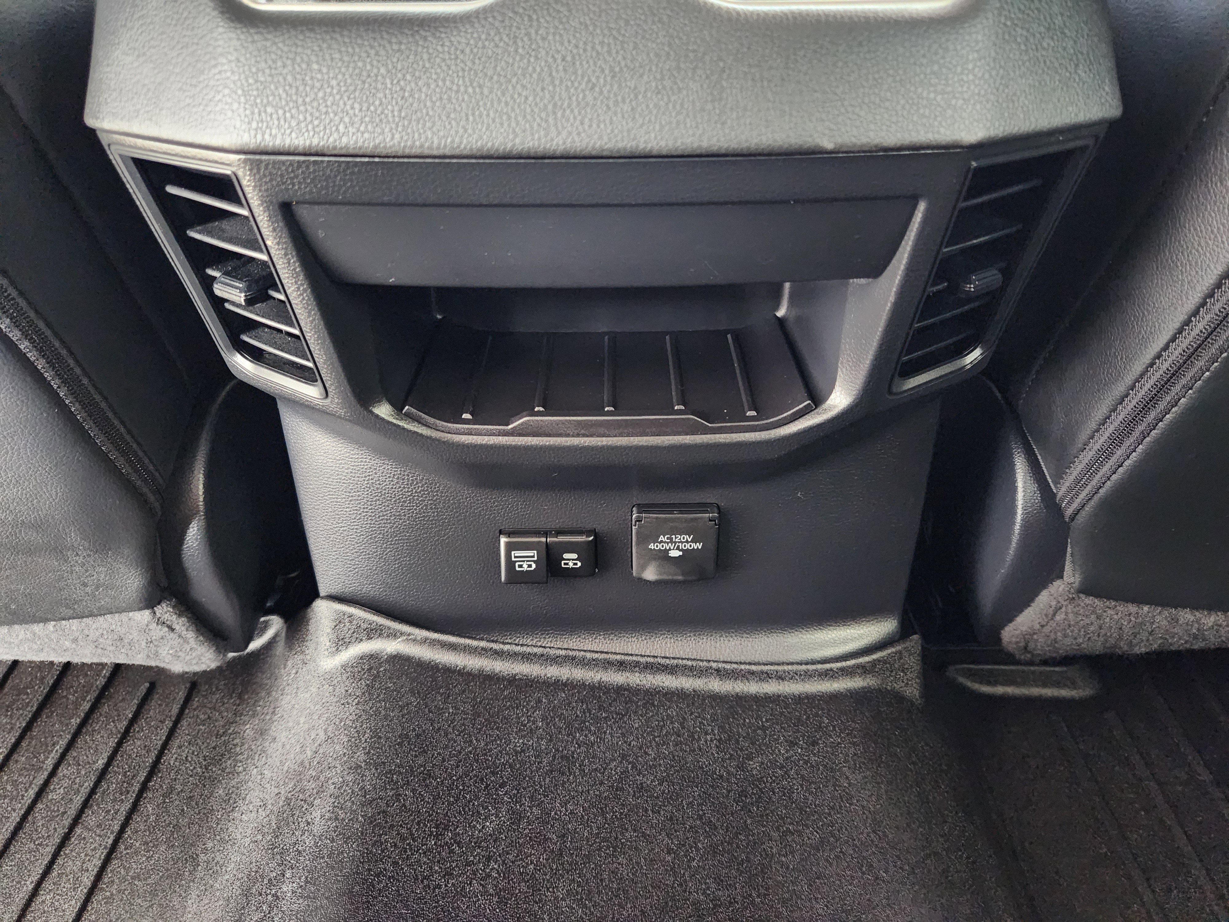 Used 2024 Toyota Tundra Limited w/ Power Package image 33