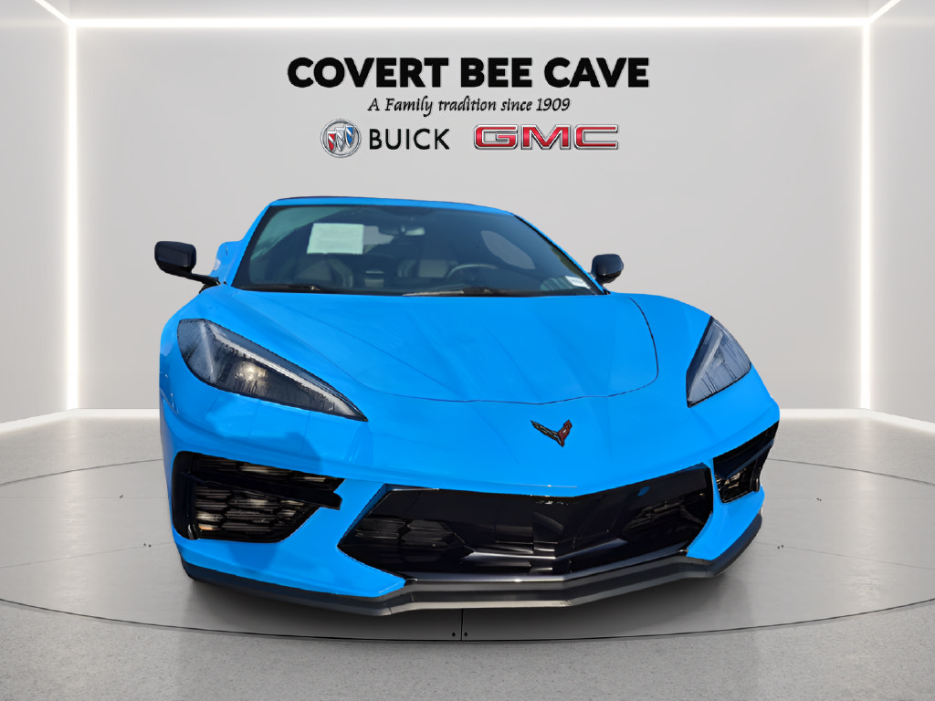 Used 2023 Chevrolet Corvette Stingray Coupe w/ 1LT RWD image 3