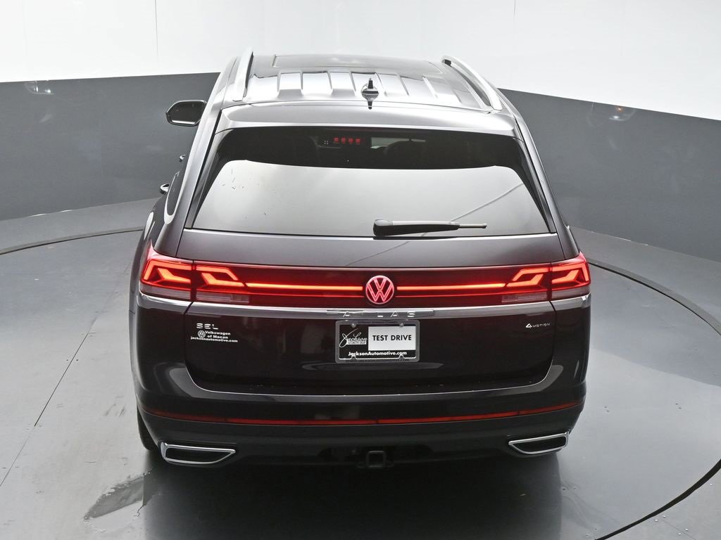 Used 2025 Volkswagen Atlas SEL image 46