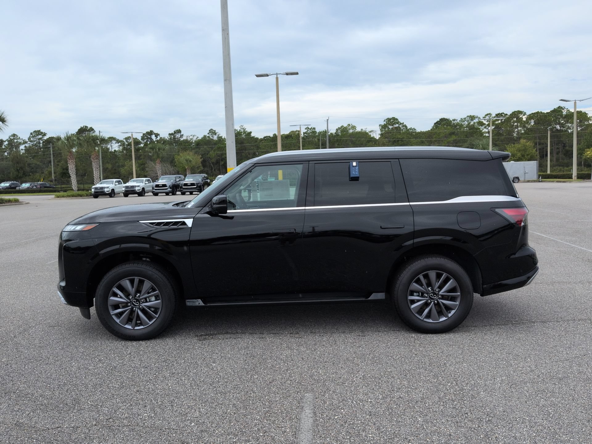 New 2027 INFINITI QX80 Pure w/ Cargo Package RWD image 8