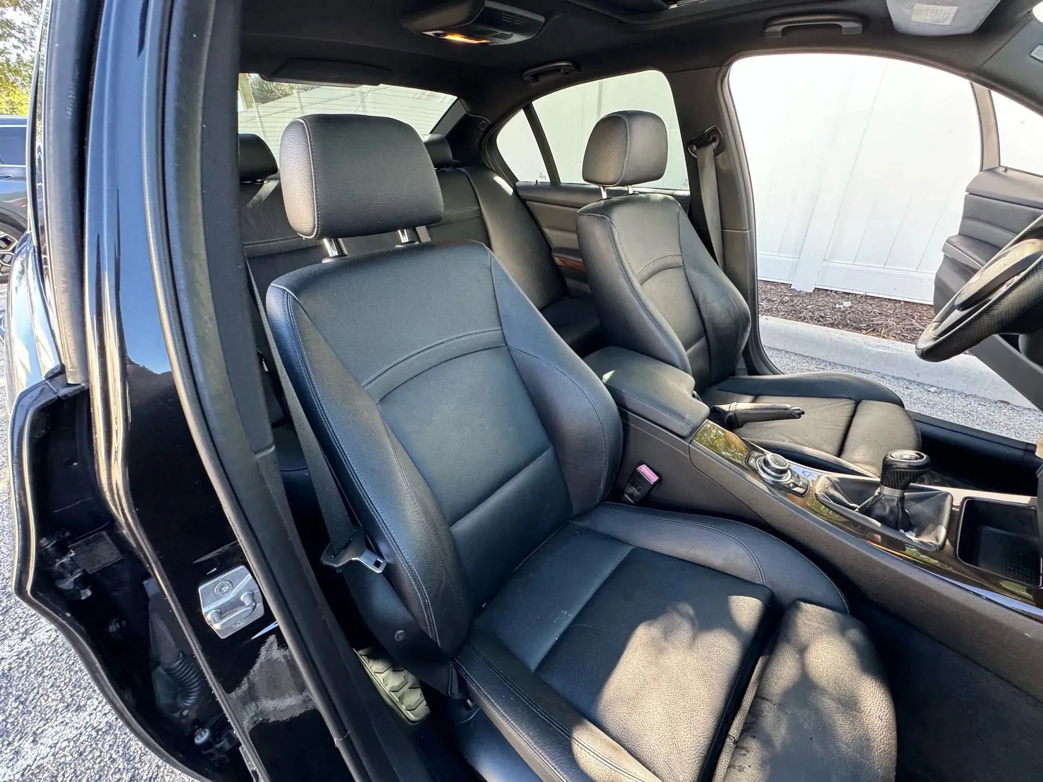 Used 2011 BMW 335i xDrive Sedan image 30