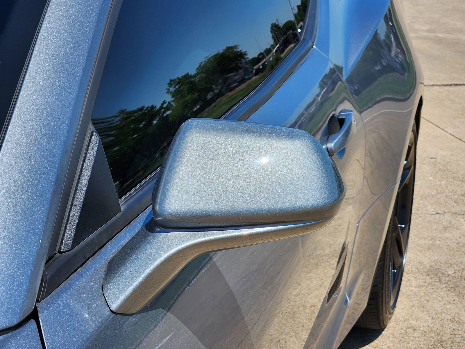 Used 2023 Chevrolet Camaro LT RWD image 12