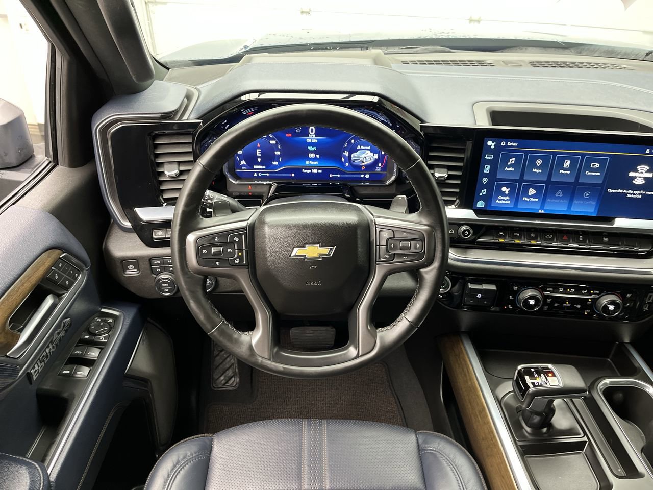 Certified 2024 Chevrolet Silverado 1500 High Country w/ Technology Package image 15