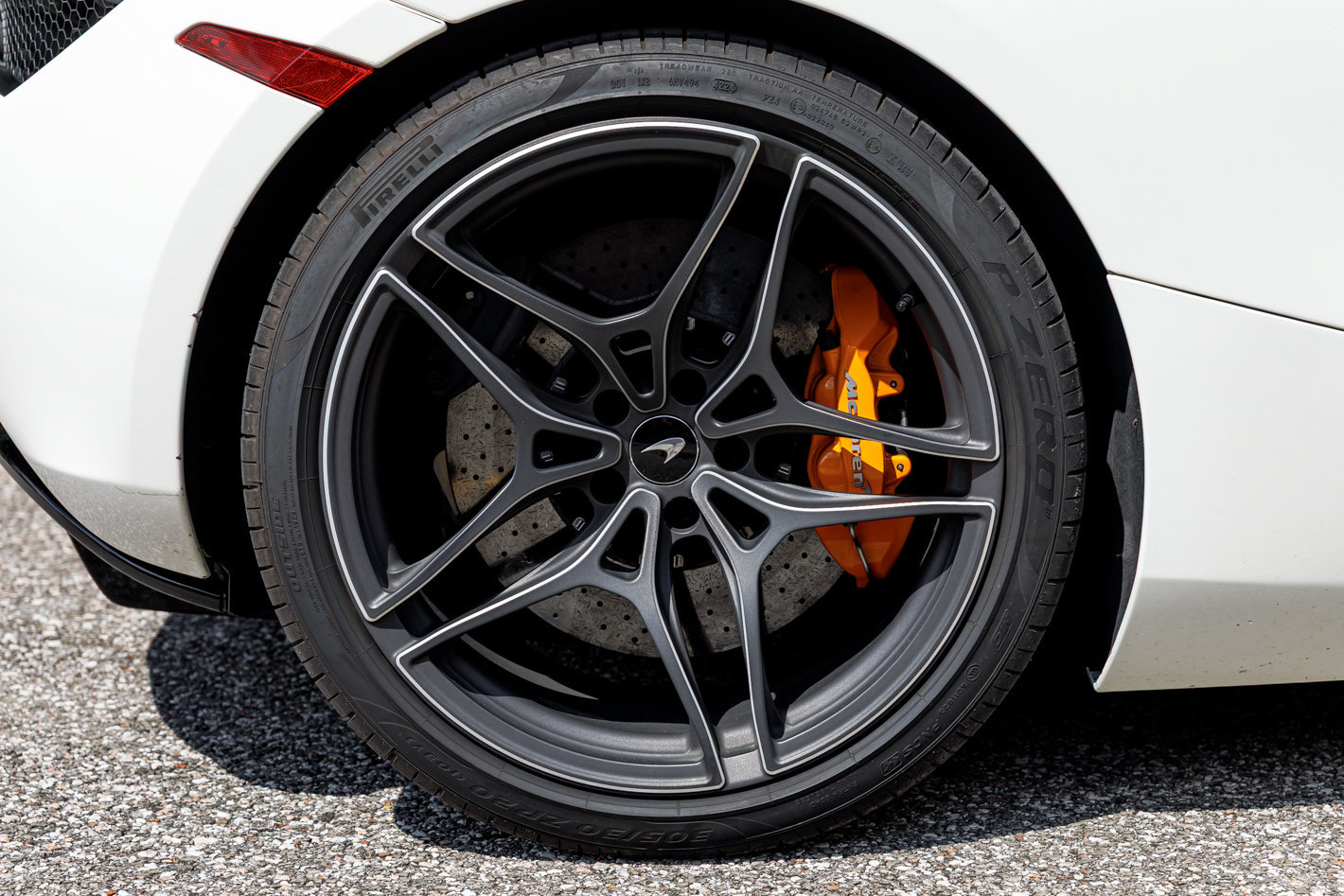 Used 2020 McLaren 720S Performance RWD image 34